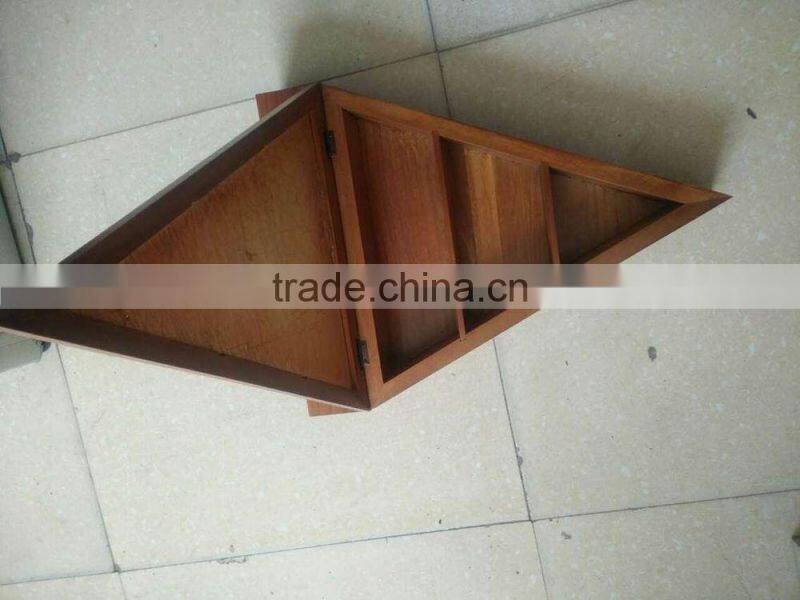Customize High-grade triangle wooden flag box