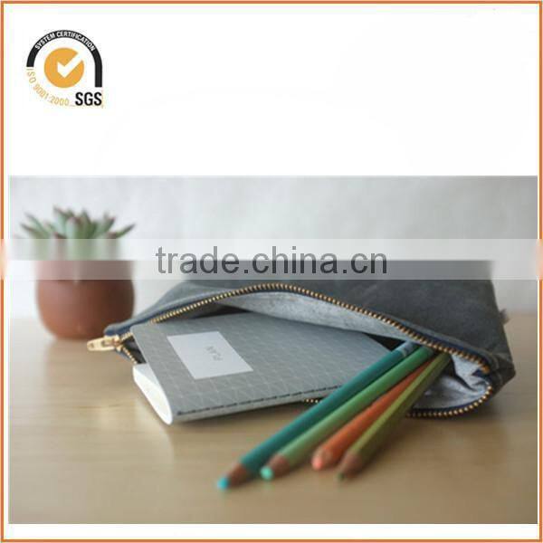 Vegan Canvas Zippered Pouch By Chiqun CQ-H01037