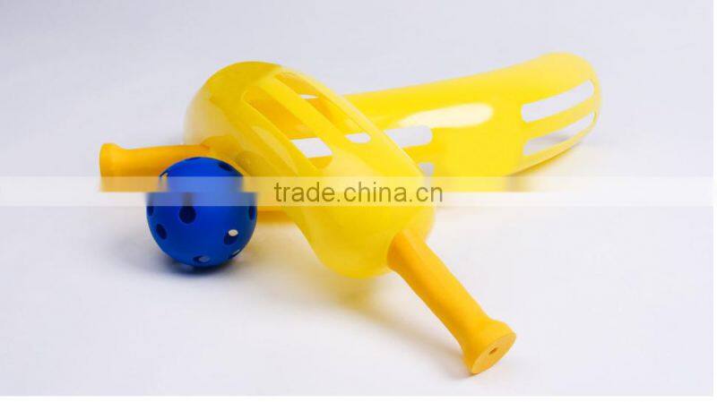 2015 New Plastic Material beach racket ball game sets,catch ball