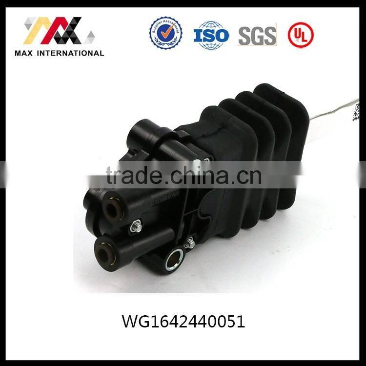 Sinotruk HOWO Truck Cabin Height Control Valve (Wg1642440051)