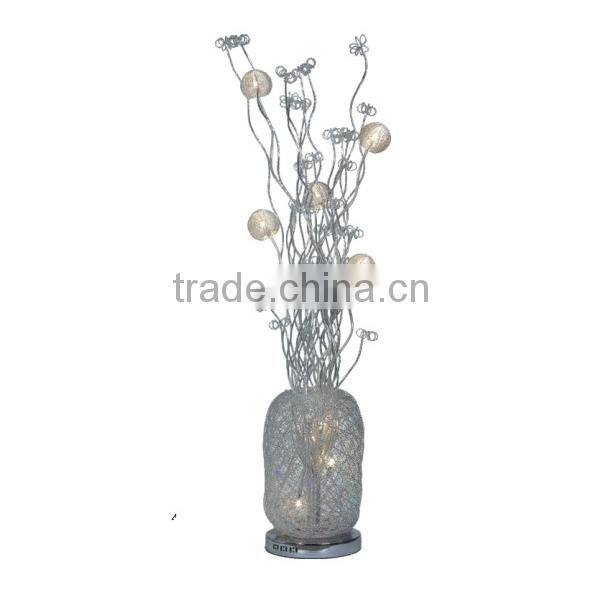 Eye-protection foldable LED table lamp