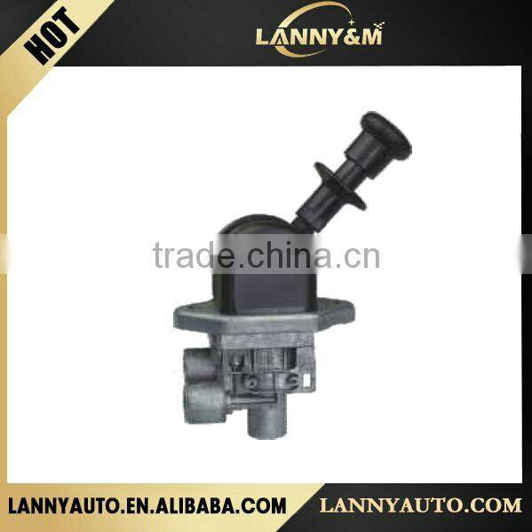 DAF Truck Spare Parts 1519266 1935571 0034307381 0034307481 Hand Brake Valve For Scania