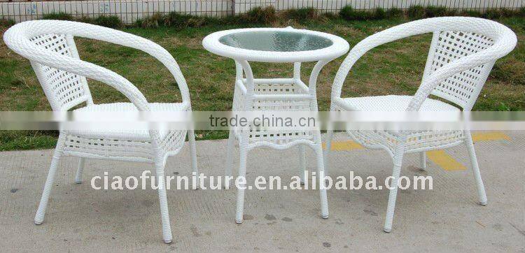 DURABLE GARDEN COFFEE TABLE WITH TWO CHAIRS