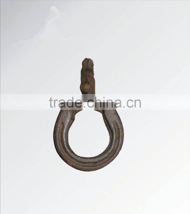 decorate cast iron door knocker with horse head