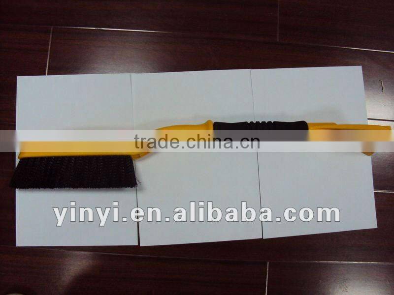 car clean plastic snow brush ice scraper with brush (RSCW-63)