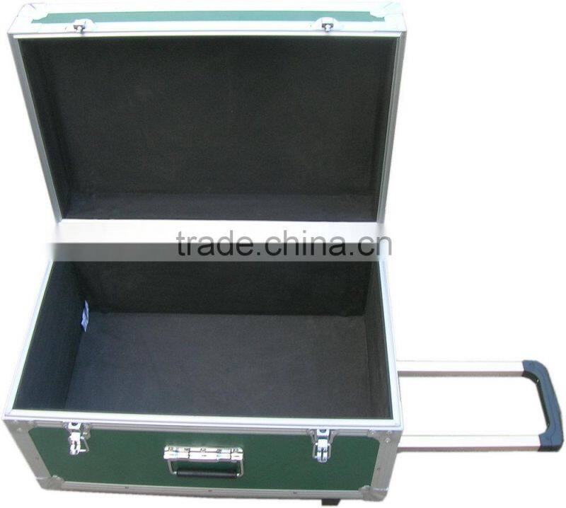 2013 new design acrylic carry case makeup box sample carry case
