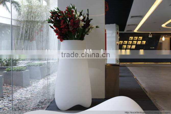 waterproof rechargeable illuminated fiberglass flower pot with led light