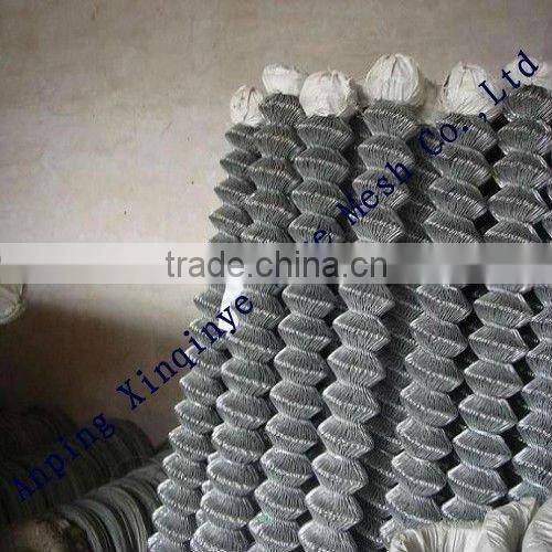 chain link fence clips