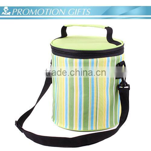 2015 New Style barrel shape insulated mens lunch cooler bag with durable hard liner