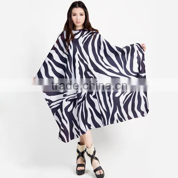 black waterproof barber cape/hairdresser cape