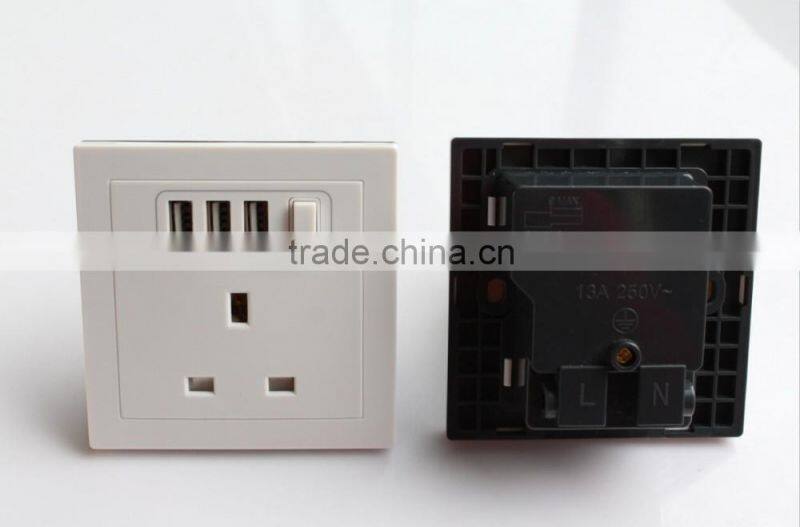 AC 110V-250V UK Socket 3 USB Port DC 5V 2100mA Power Switch Wall Outlet