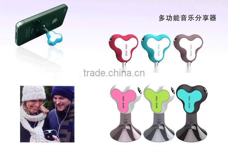 Hot Selling novelty male to female Earphone Splitter with suction stand,Promotional gift