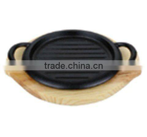 Cast iron bakeware plate with wood tray, steak plates