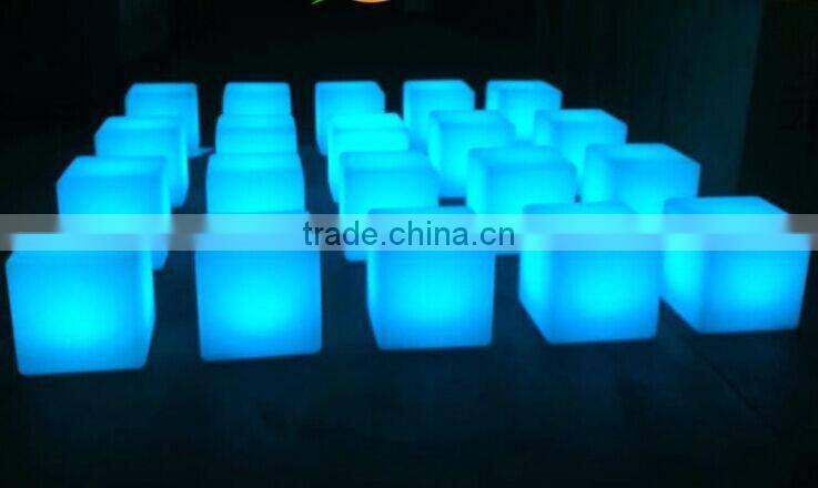 Outdoor Rechargeable Aluminium bar cube table