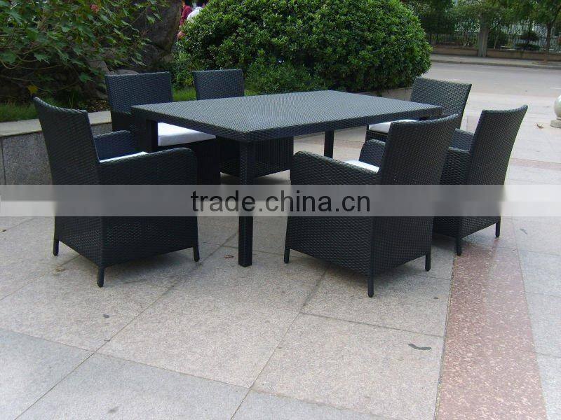 outdoor rattan dining set