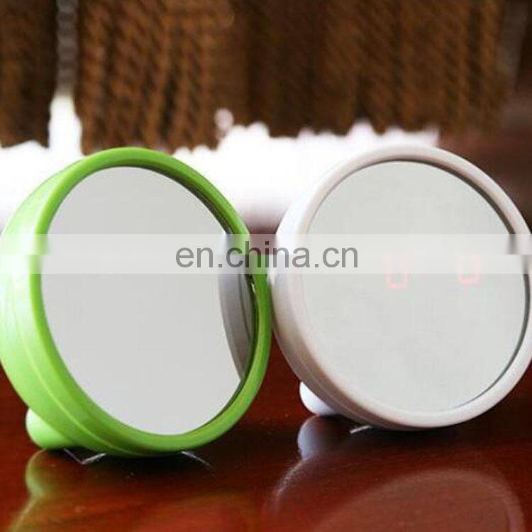2019 new style easy carrying magic beauty mirror with led clock
