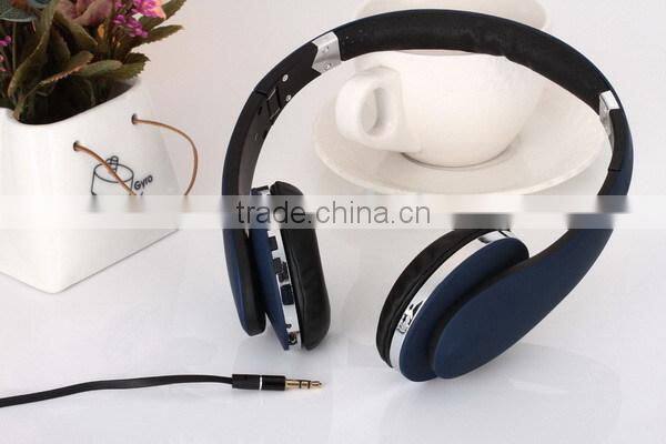 Top level professional flexible computer headphones with mic
