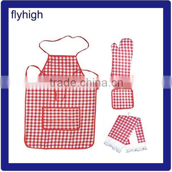 Disposable clear plastic aprons