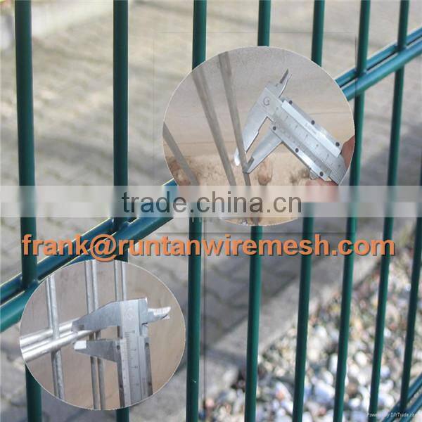 2014 Factory galvanized and pvc coated coated 868/565 Double wire mesh fence panel (Professional ,Since 1989 )