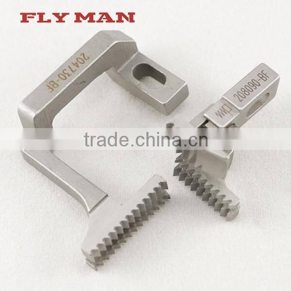 Feed dogs on sewing machine 204730-BF 208090-BF feed dog for pegasus overlock sewing machine
