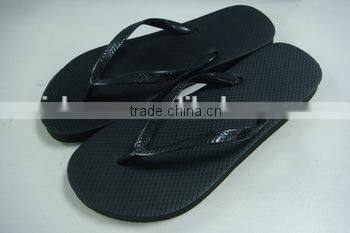 lastest basic men solid color rubber PE flipflops for promotion