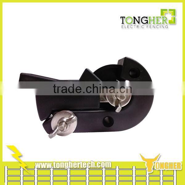 High voltage insulated farm fence cut on/off switch for energizer