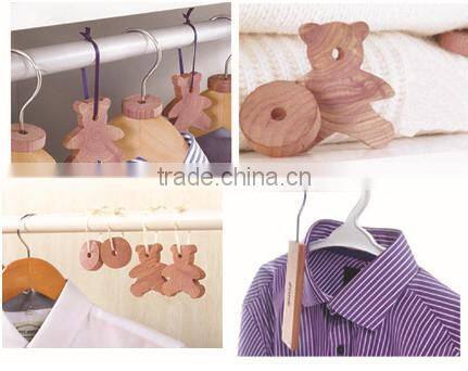 high quality compelling aroma cedar ball/cedar moth balls/cedre balle/zeder kugel/bola de cedro/palla di cedro/ceder bal/cedrina