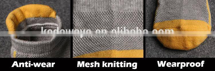 Free sampling unisex breathable wearproof semi-terry bamboo cotton sport socks