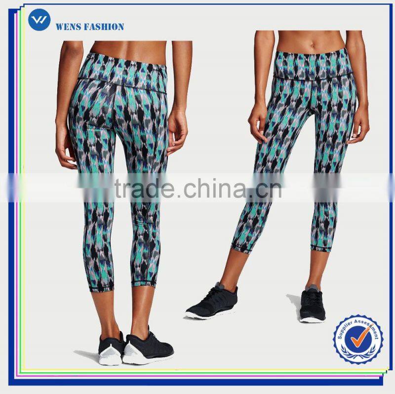 sexy girls wearing yoga pants and women wearing tight yoga pants