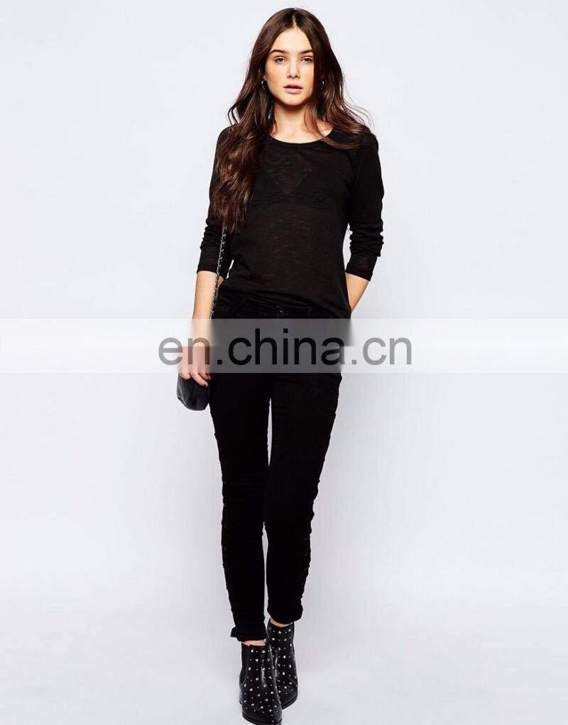 High quality woman knit Long sleeves blouse in black color with chiffon hem
