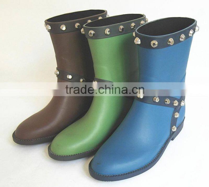Studs for Ladies Rubber Rain Shoes