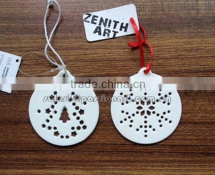 Christmas decor Hollow out ceramic hanging ornament