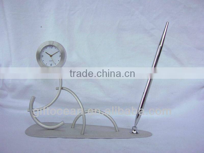 aluminium metal art crafts gift table carriage clocks with penholder