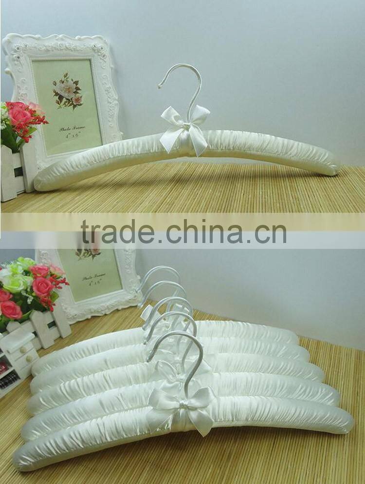 familar and hotel luxury suit fancy clothes hanger for home