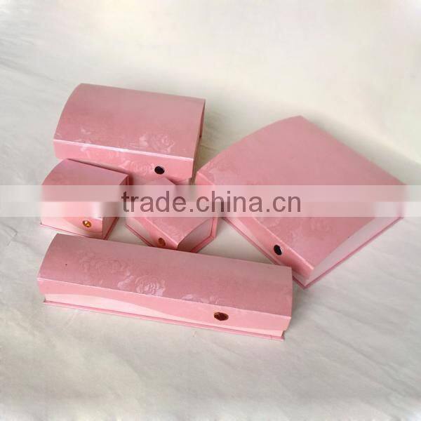 Hot sale square empty wooden gift box for chocolate packaging in Guangzhou