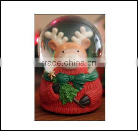 2015 new on alibaba china resin arts & crafts resin snowglobe