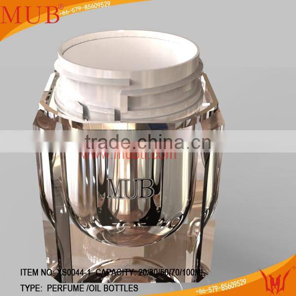 beautiful elegant wonderful crystal perfume bottle