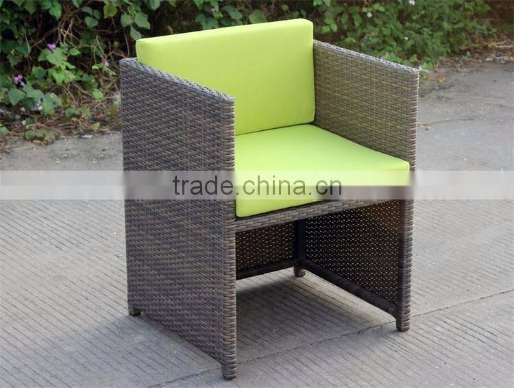 Viro rattan space saving cube dinning set