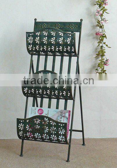 Outdoor elegant decorative 3-tier metal magazine display rack