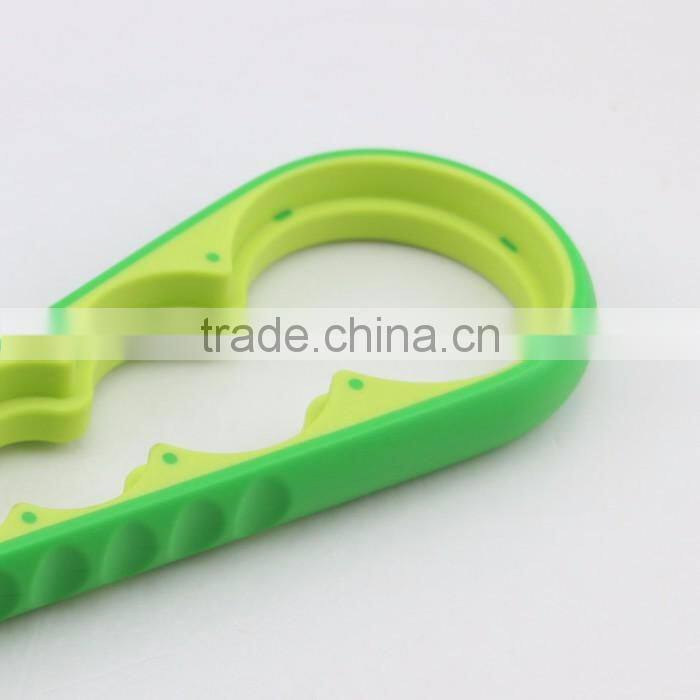 Eco-friendly Kitchen Cooking Tools Plastic Bottle Opener Wine Accessories