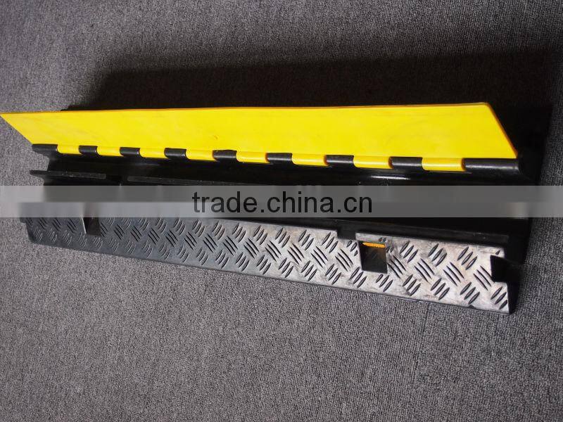 Cable protector 2 channel Black&Yellow rubber cable cross event plastic cable channels