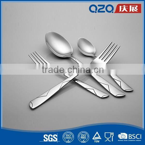 Best quality stainless steel cuttlery dinner set hammered flatware