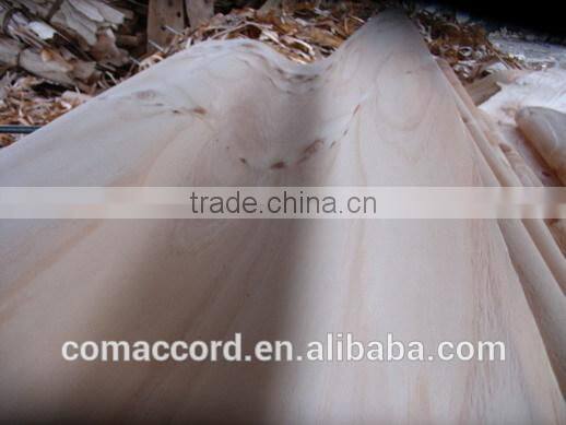 cheap price of rotary cut radiata pine veneer for plywood use 1270x2540mm natural wood veneer
