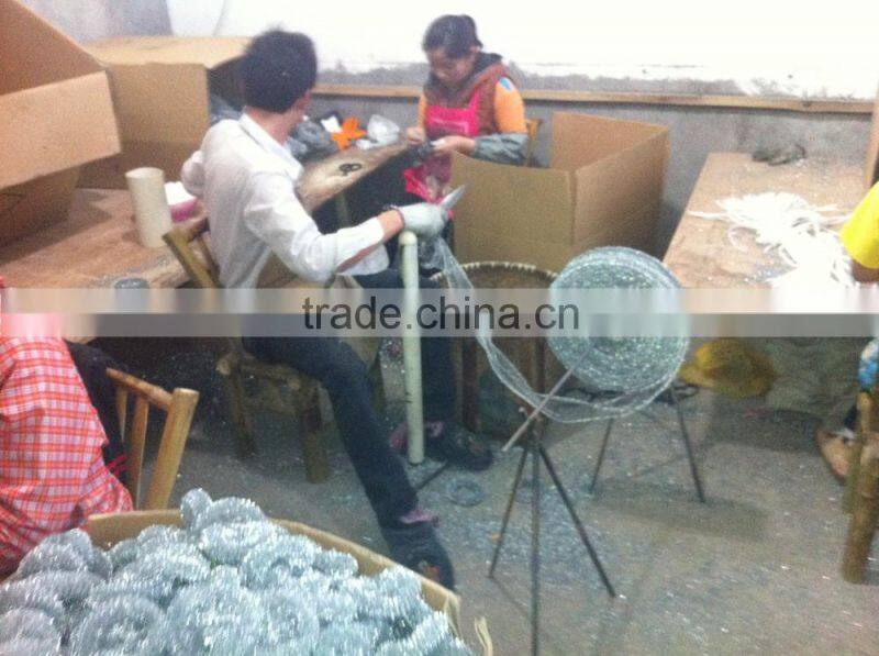 steel scourer/ steel wool