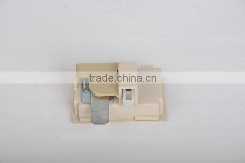 Clothing cabinet locker lock with handle