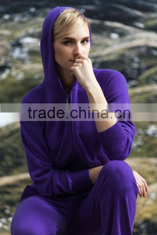 2014 new fashion women knitting pure cashmere sweater with hat