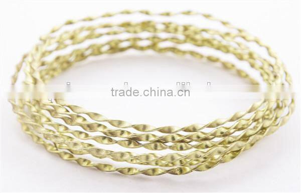 DIY craft twisted colored aluminum wire