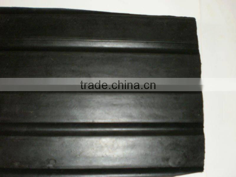 BONSUN 1.22M x 1.83M(width x length) x 17mm rubber horse cow mat