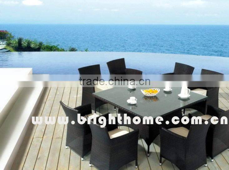 Patient Pool Fiber Dining Table Set