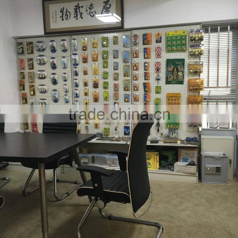 Solid Chromed hardened steel shackle stainless steel padlock With Removable and rekeyable cylinder